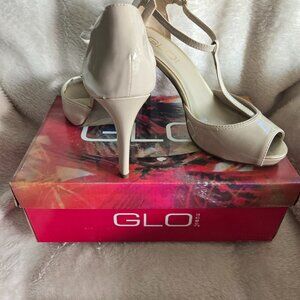 Size 8 Cream Patent Leather Strappy Heels